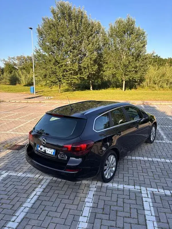 Usata Opel Astra 110 CV (80 kW) 2012 Station wagon