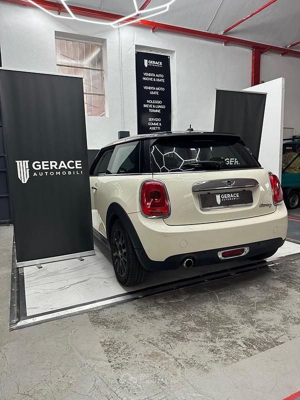 Usata Mini Cooper 116 CV (85 kW) 2017 Giallo Utilitaria