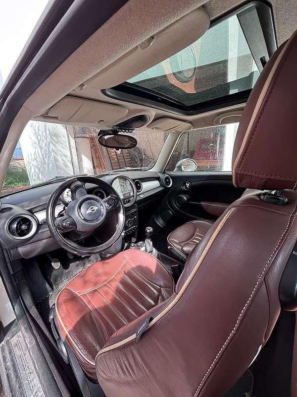 Usata Mini Cooper D 111 CV (81 kW) 2011 Beige Utilitaria