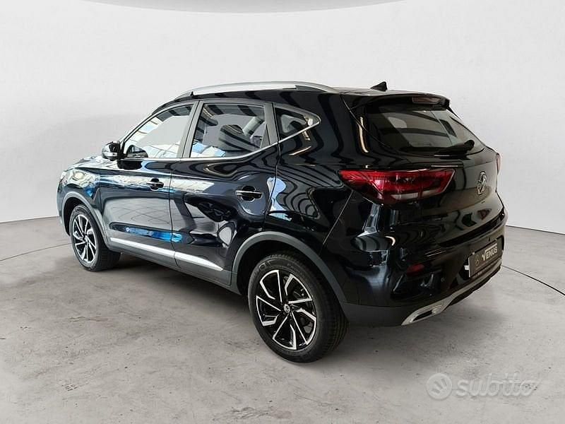 Usata MG ZS Luxury 106 CV (77 kW) 2024 Nero SUV