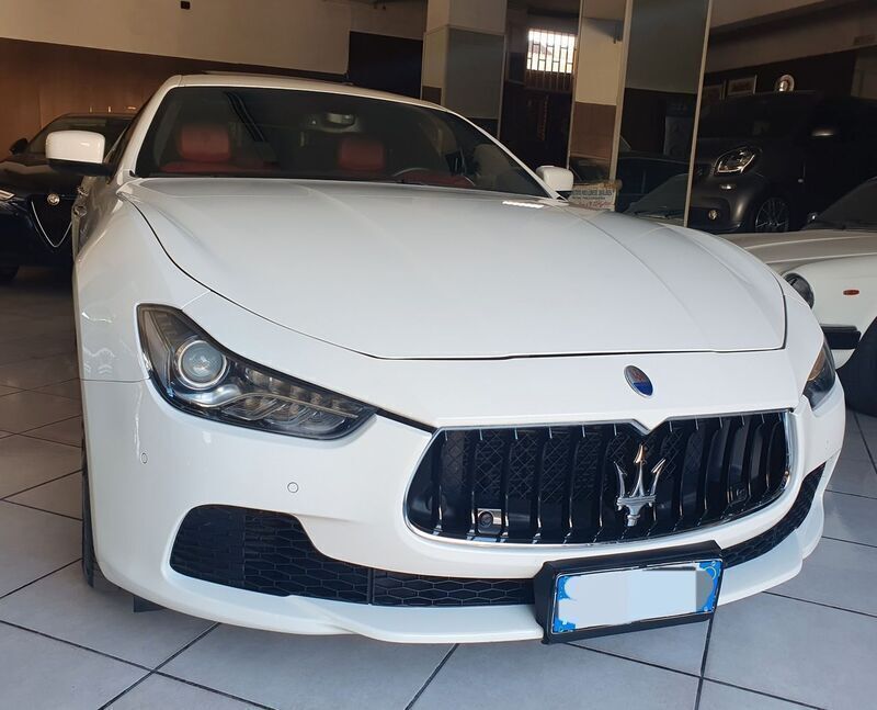 Bianco Usata 2015 Maserati Ghibli Coupé | 26.900 € (Cara) - Immagine 1/4