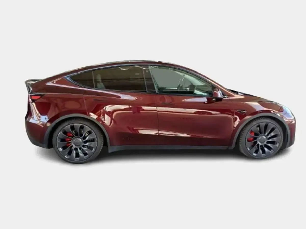 Usata Tesla Model Y Performance 155 kW (211 CV) 2024 Bordeaux SUV