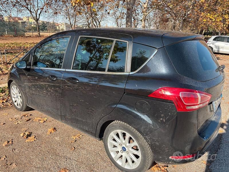Usata Ford B-MAX Business Edition 105 CV (77 kW) 2014 Nero Monovolume