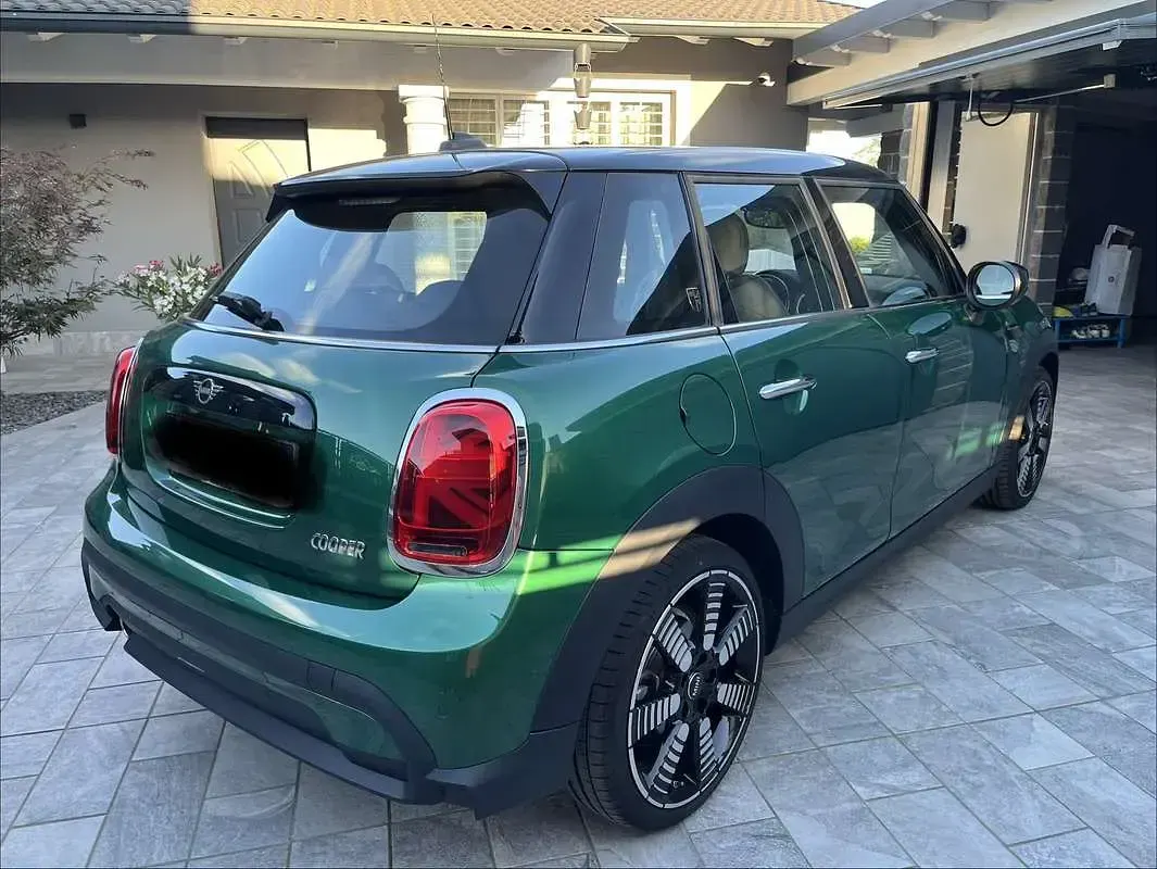 Usata Mini Cooper 136 CV (100 kW) 2023 Verde Utilitaria