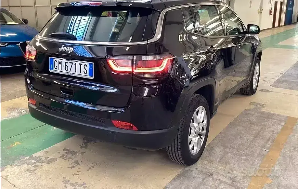 Usata Jeep Compass 131 CV (96 kW) 2023 Grigio SUV