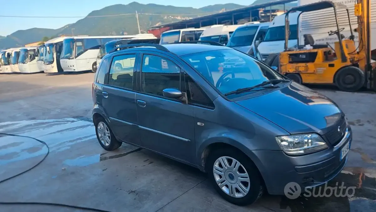 Usata Fiat Idea 69 CV (50 kW) 2007 Grigio Monovolume
