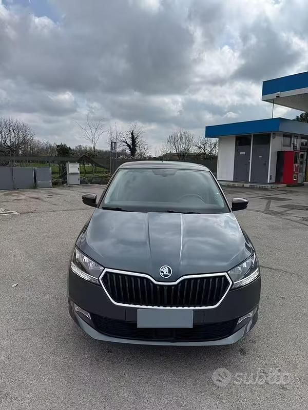 Usata Skoda Fabia 95 CV (69 kW) 2020 Grigio Berlina