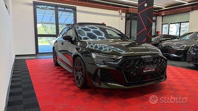 Usata Audi RS3 Exclusive 400 CV (294 kW) 2024 Verde Berlina