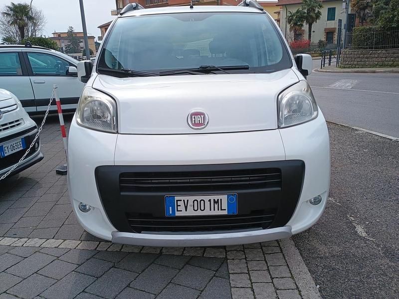 Usata Fiat Qubo Trekking 95 CV (69 kW) 2014 Bianco Monovolume