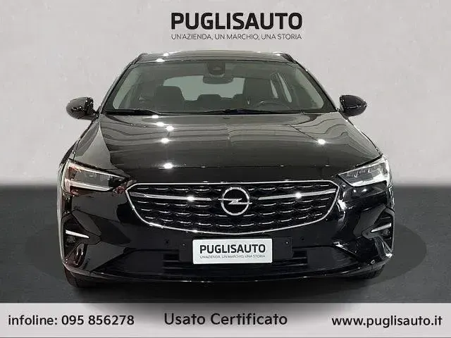 Usata Opel Insignia Business 174 CV (127 kW) 2021 Nero Station wagon
