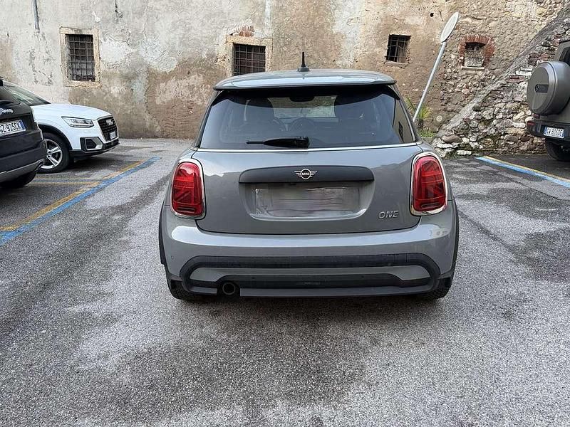 Usata Mini ONE Classic 75 CV (55 kW) 2022 Utilitaria