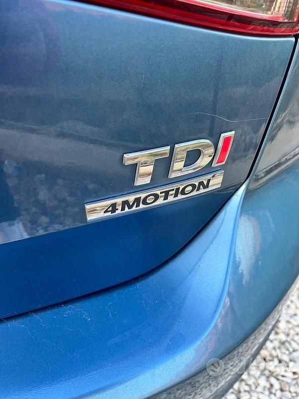 Usata VW Golf VII Highline 110 CV (80 kW) 2015 Blu Berlina