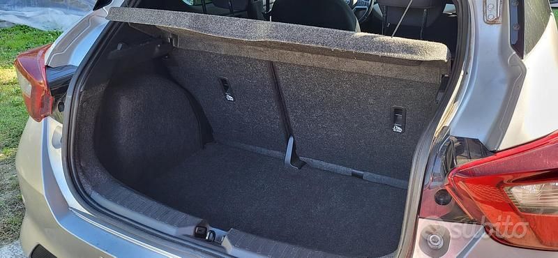 Usata Nissan Micra 90 CV (66 kW) 2017 Grigio Berlina