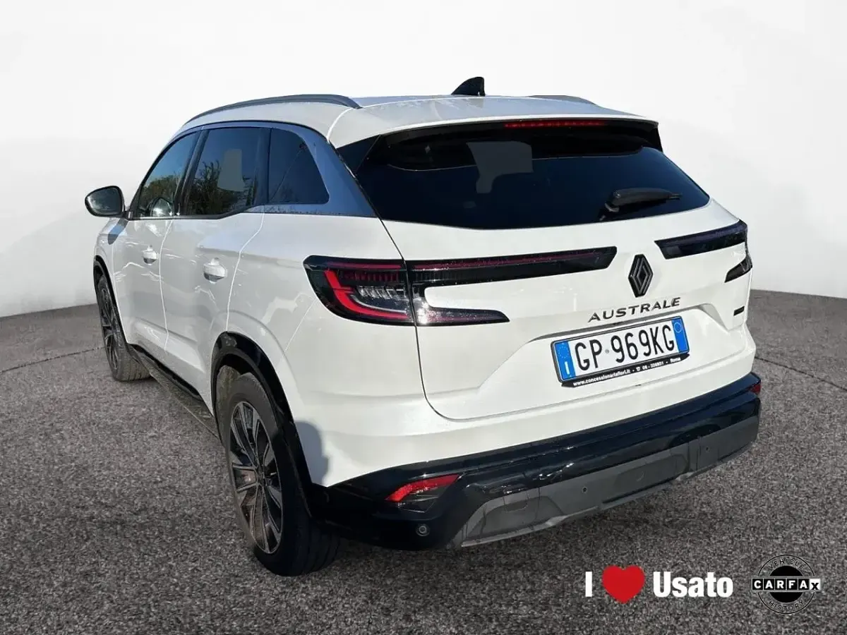 Usata Renault Clio Techno 200 CV (147 kW) 2023 Bianco Utilitaria