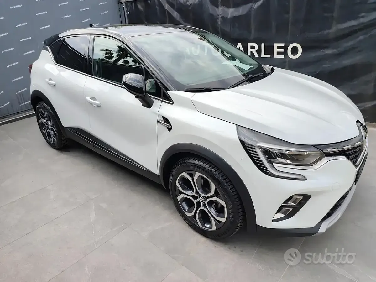 Usata Renault Captur 101 CV (74 kW) 2023 Bianco SUV