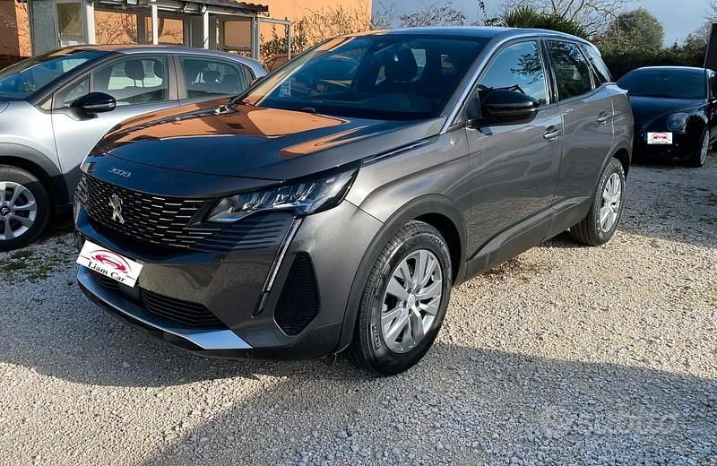 Usata Peugeot 3008 Allure 131 CV (96 kW) 2022 Grigio SUV