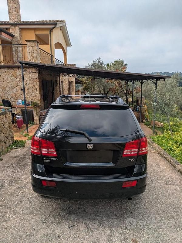 Usata Dodge Journey 140 CV (102 kW) 2009 Nero SUV