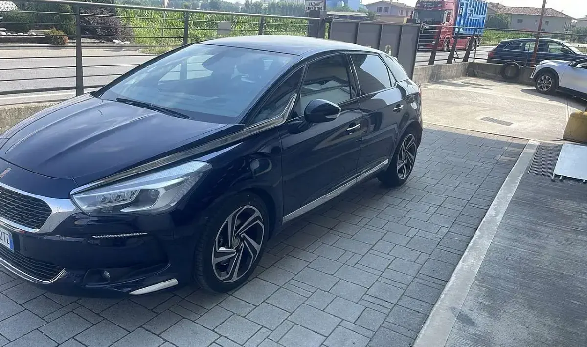 Usata Citroën DS5 So Chic 181 CV (133 kW) 2015 Other Utilitaria