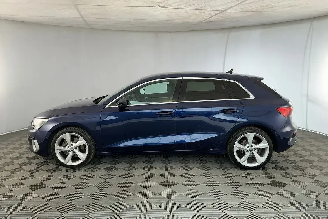 Usata Audi A3 Sportback Advanced 150 CV (110 kW) 2021 Blu Utilitaria