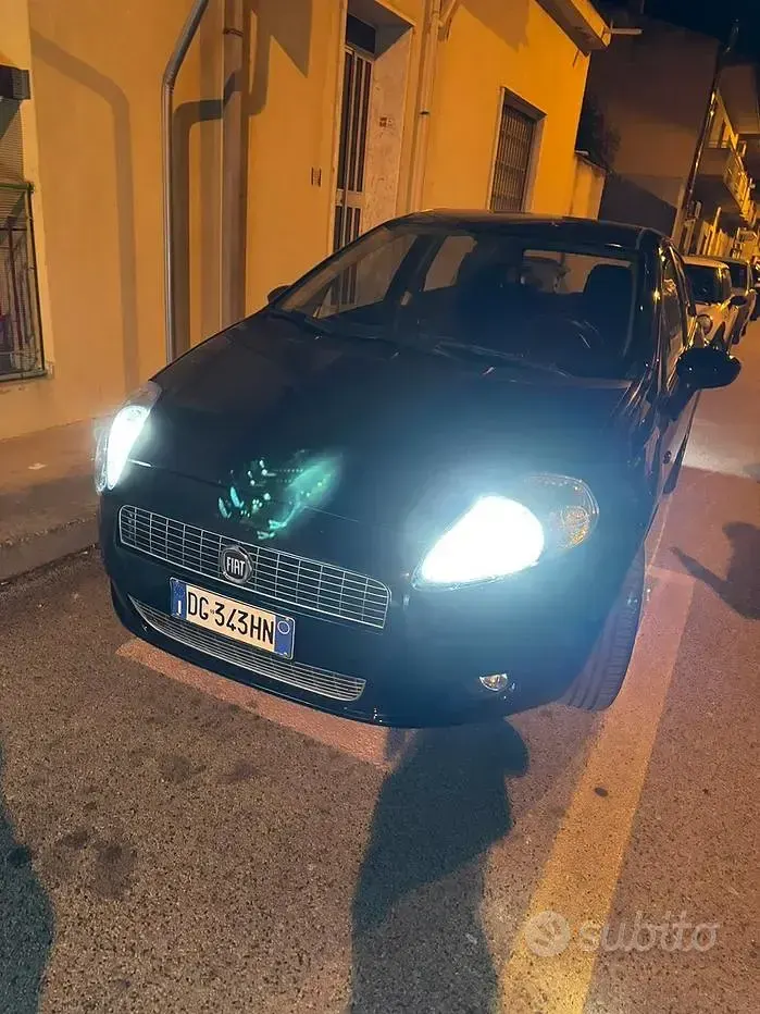 Usata Fiat Grande Punto 75 CV (55 kW) 2007 Nero Utilitaria