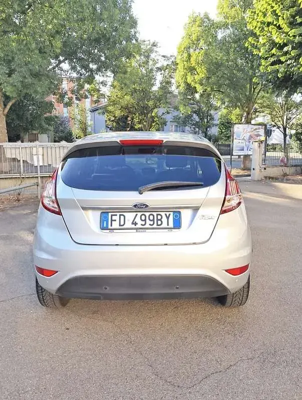 Usata Ford Fiesta Titanium 97 CV (71 kW) 2016 Utilitaria