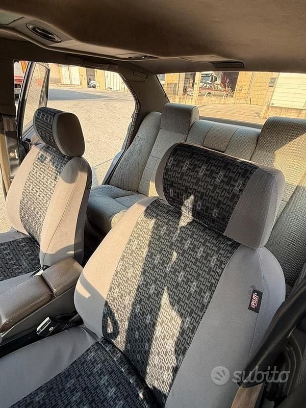 Usata Alfa Romeo 90 128 CV (94 kW) 1986 Grigio Berlina