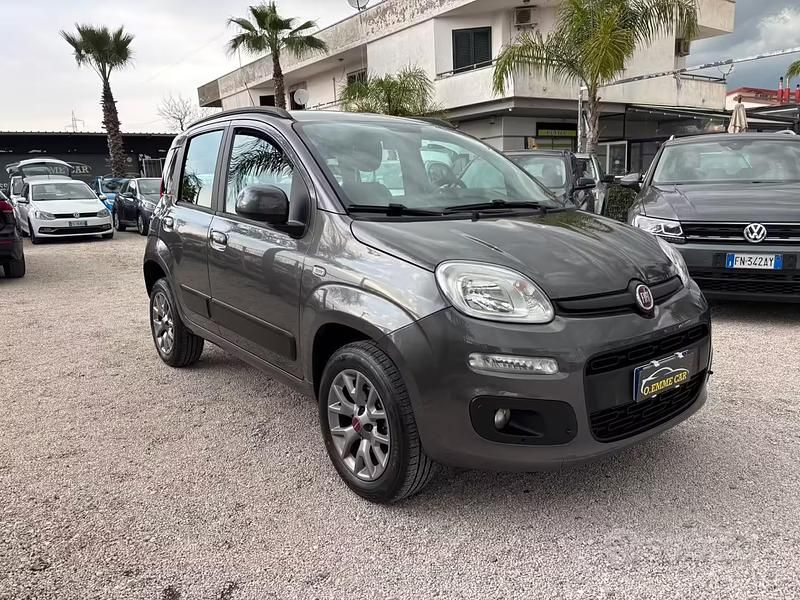 Usata Fiat Panda Lounge 85 CV (62 kW) 2019 Grigio Utilitaria