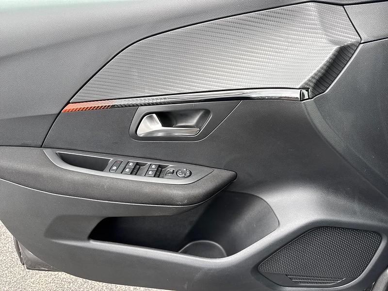 Usata Peugeot 208 Active 75 CV (55 kW) 2021 Grigio Utilitaria