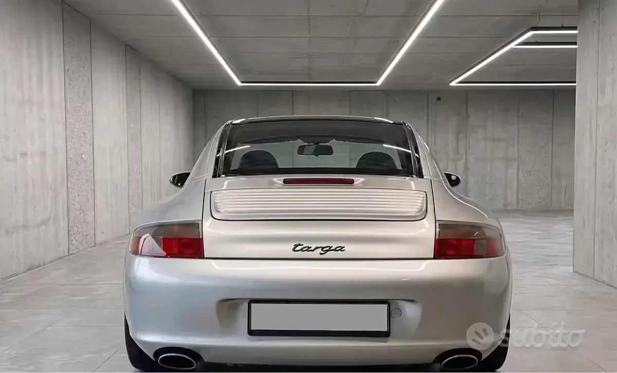 Usata Porsche 996 320 CV (235 kW) 2002 Grigio