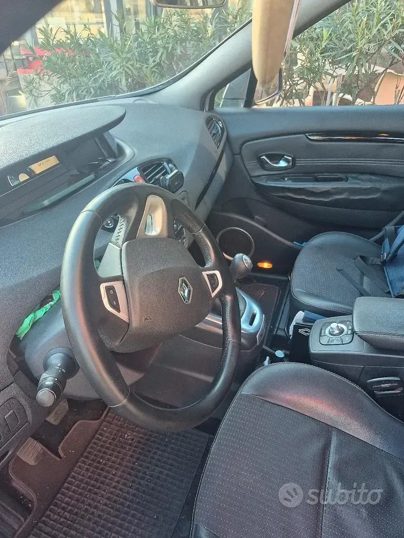 Usata Renault Scenic E-Tech 110 CV (80 kW) 2011 Monovolume