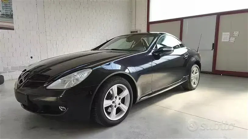 Usata Mercedes SLK200 163 CV (119 kW) 2007 Nero Cabrio