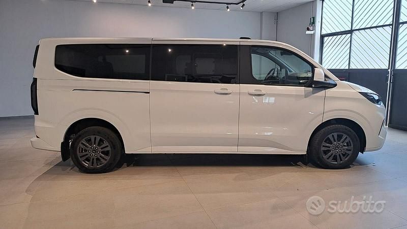 Occasion Ford Tourneo 136 ch (100 kW) 2024 Blanc Monospace