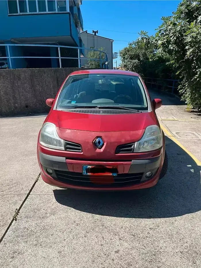 Usata Renault Modus 75 CV (55 kW) 2009 Rosso Monovolume