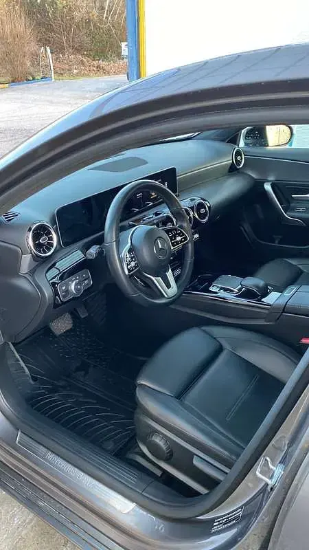 Usata Mercedes A180 116 CV (85 kW) 2018 Grigio Berlina