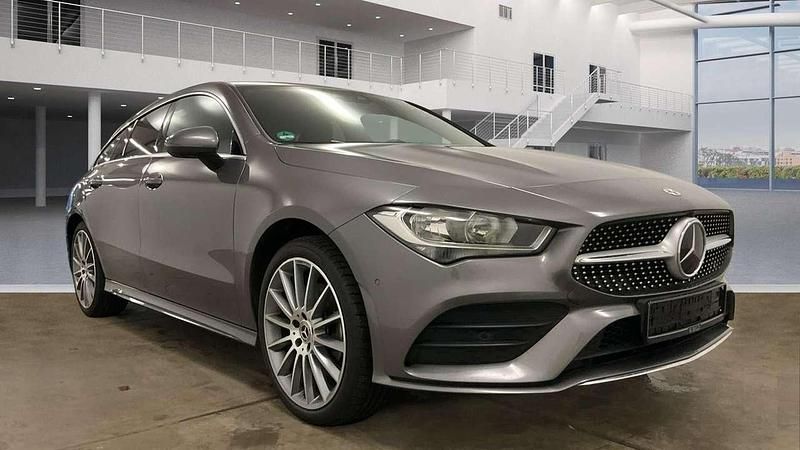 Begagnad Mercedes CLA250 Premium 218 HK (160 kW) 2023 Grå Sedan