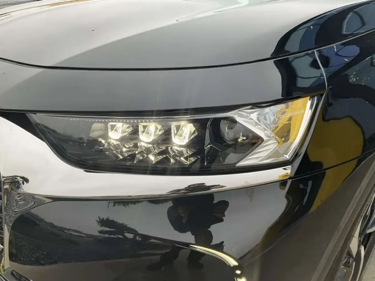 Usata DS Automobiles DS7 Crossback Grand Chic 131 CV (96 kW) 2021 Nero SUV