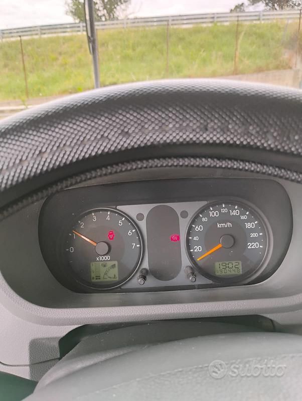 Usata Ford Fusion 2006 Grigio Utilitaria