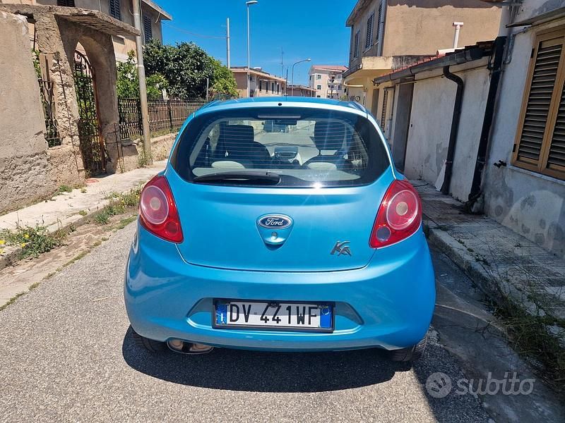 Usata Ford Ka Plus 69 CV (50 kW) 2009 Blu Utilitaria