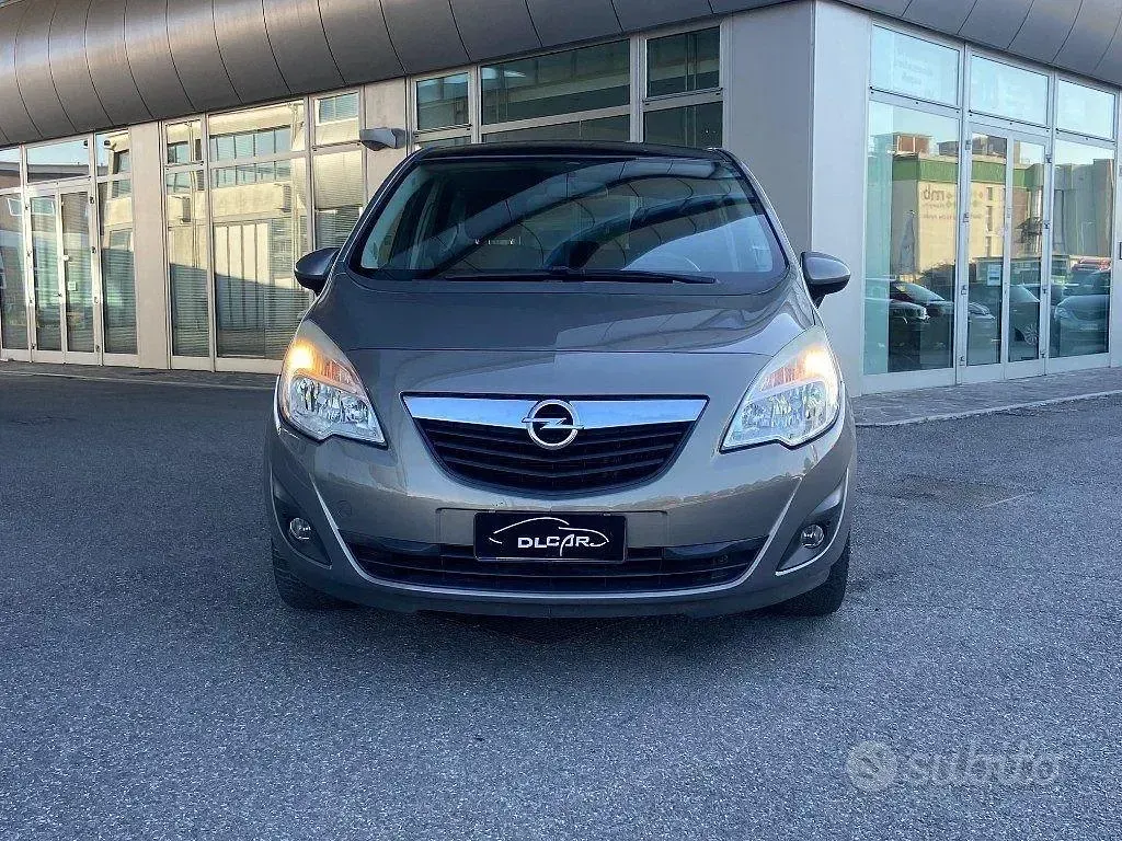 Usata Opel Meriva Cosmo 120 CV (88 kW) 2013 Grigio Monovolume
