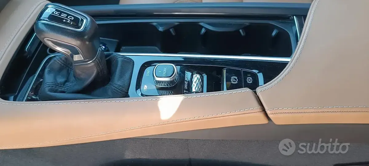 Usata Volvo V90 Inscription 190 CV (139 kW) 2017 Grigio Station wagon
