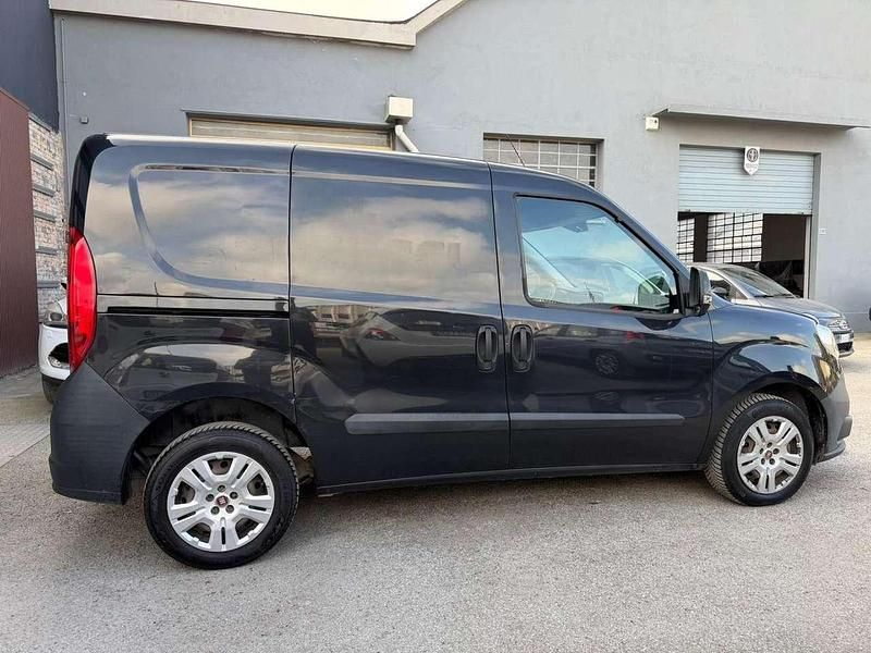 Usata Fiat Doblò Emotion 90 CV (66 kW) 2015 Nero Monovolume
