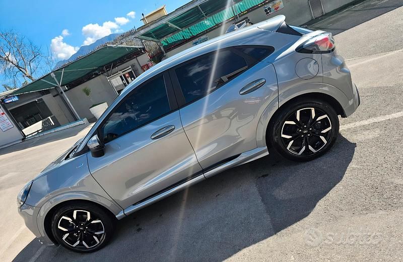 Usata Ford Puma ST-Line X 120 CV (88 kW) 2021 Grigio SUV