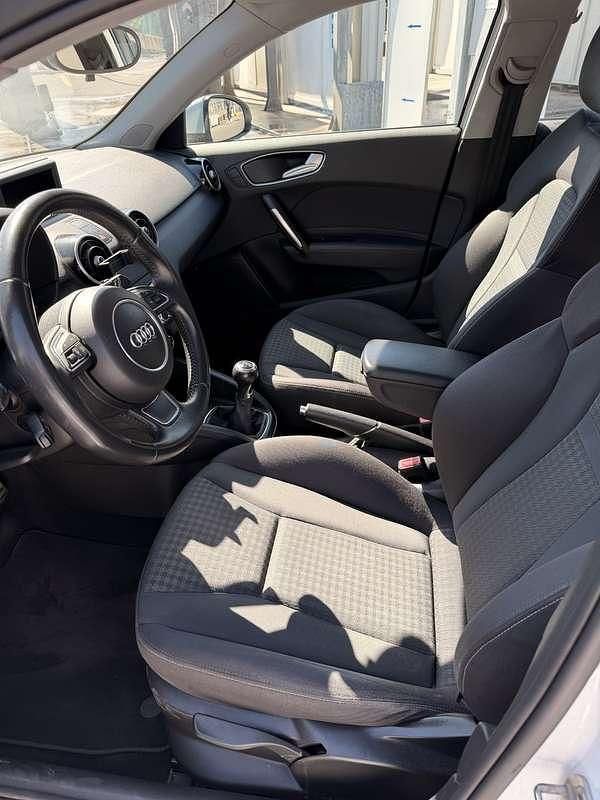 Usata Audi A1 Sportback Ambition 90 CV (66 kW) 2014 Bianco Utilitaria