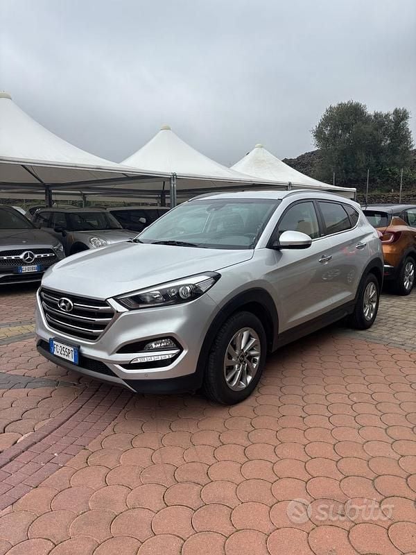 Usata Hyundai Tucson Xpossible 116 CV (85 kW) 2016 Grigio SUV