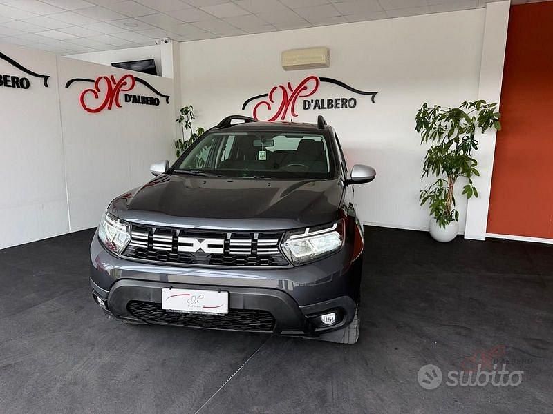 Usata Dacia Duster Expression 116 CV (85 kW) 2023 Grigio SUV