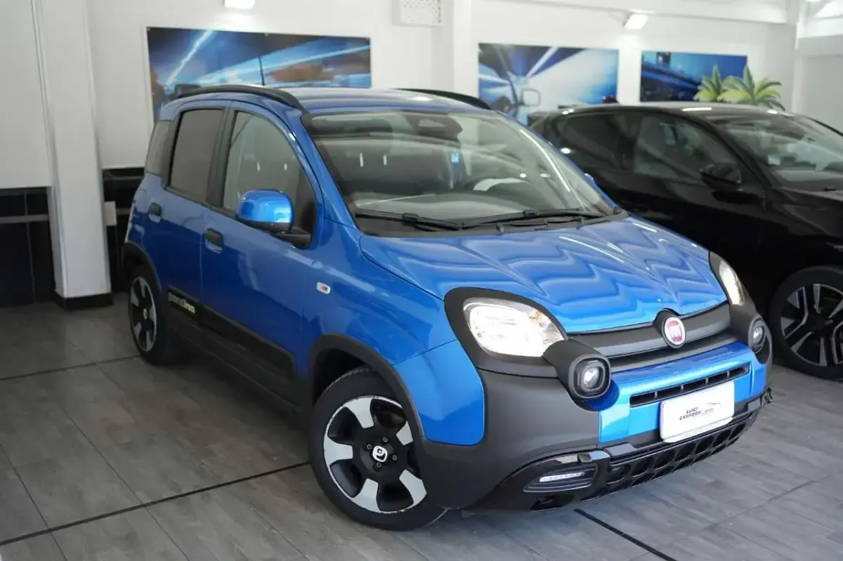 Usata Fiat Panda Cross Cross 69 CV (50 kW) 2025 Blu italia Utilitaria