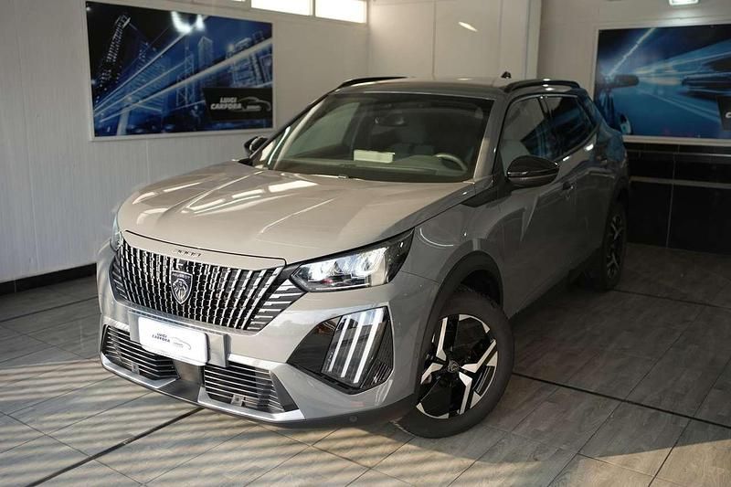 Grigio Usata 2024 Peugeot 2008 Allure SUV | 17.990 € (Buon prezzo) - Immagine 1/4