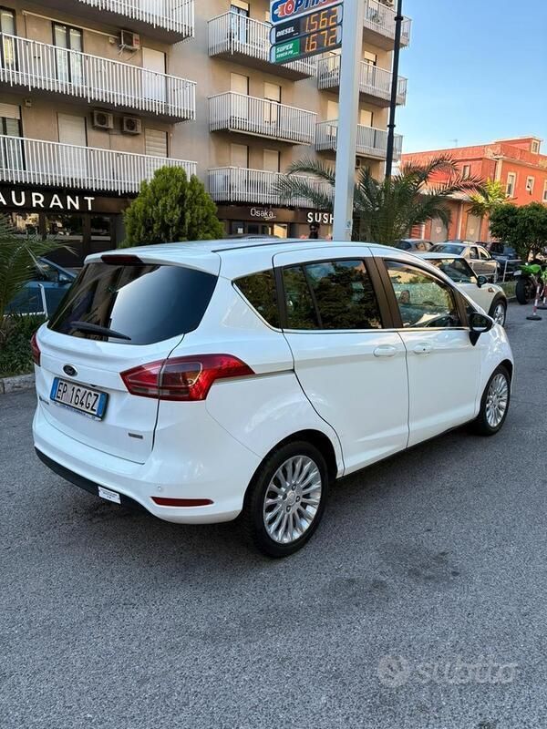 Usata Ford B-MAX 95 CV (69 kW) 2013 Bianco Monovolume