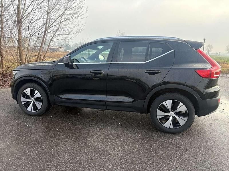Usata Volvo XC40 Plus 129 CV (94 kW) 2022 Nero SUV