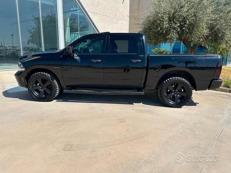 Usata Dodge Ram 401 CV (294 kW) 2022 Nero Pick-up